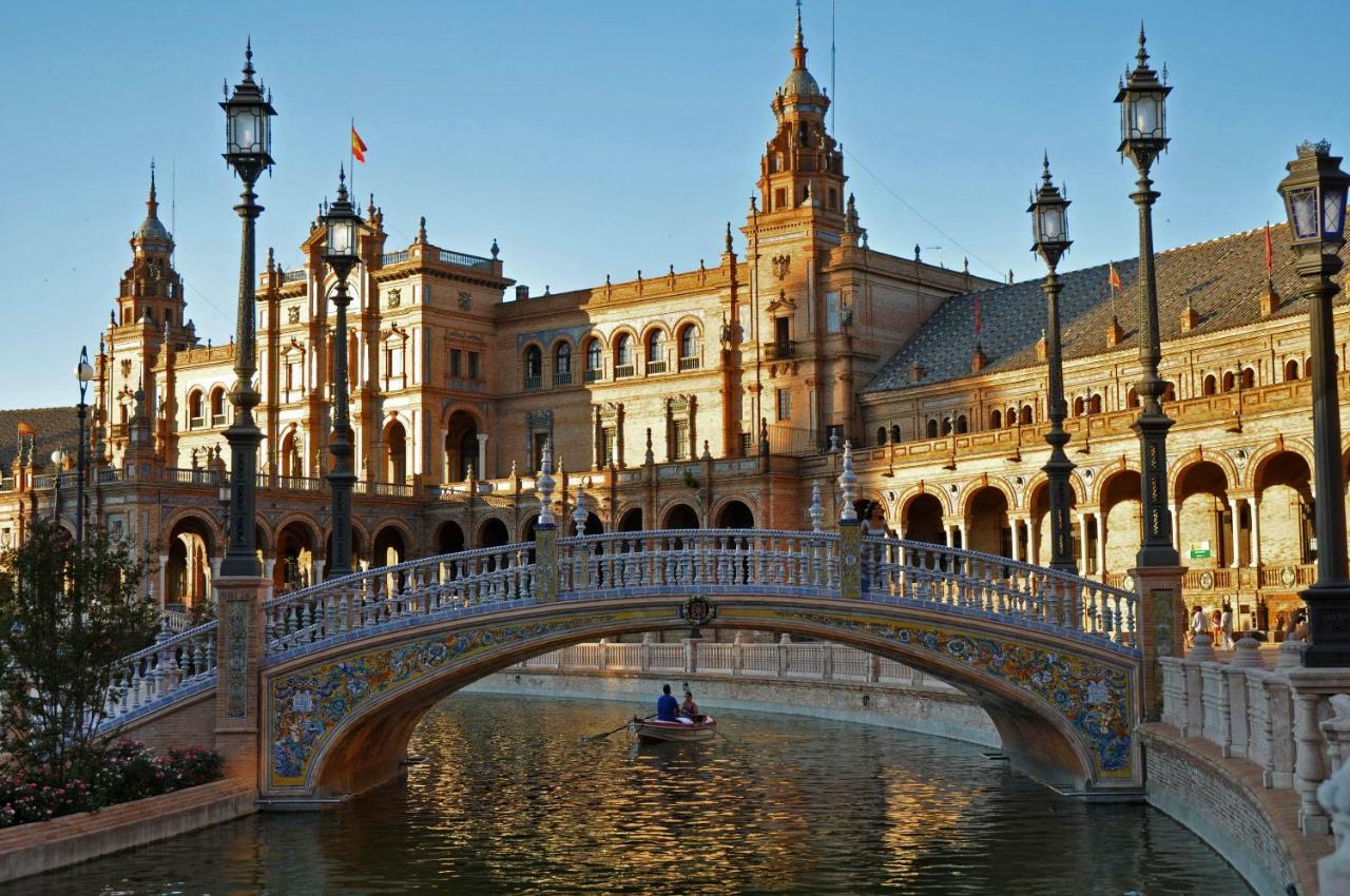 Sevilla Butterfly Suites Luaran gambar